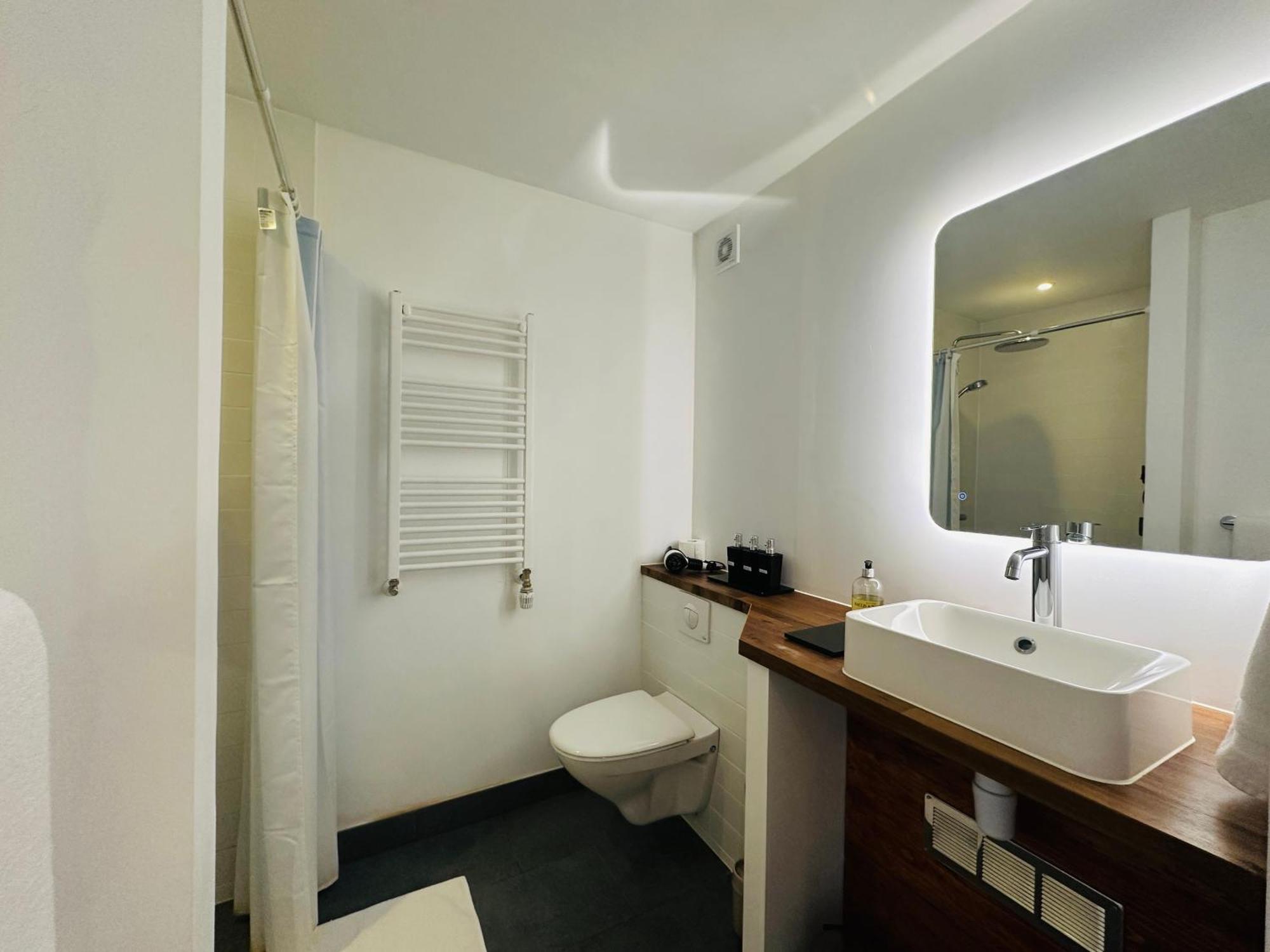 Отель Waterfront Fjord House Arskogssandur Номер фото