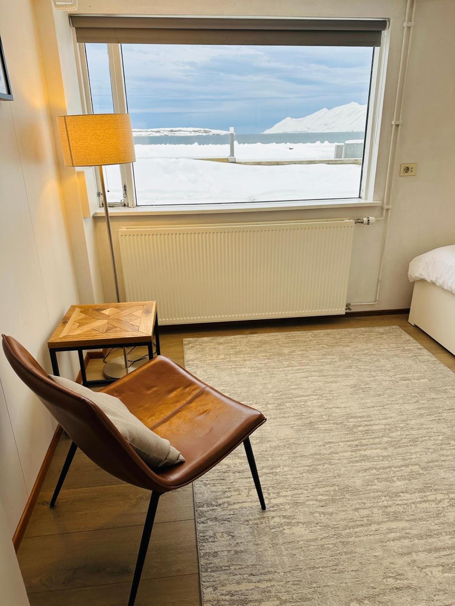 Отель Waterfront Fjord House Arskogssandur Номер фото