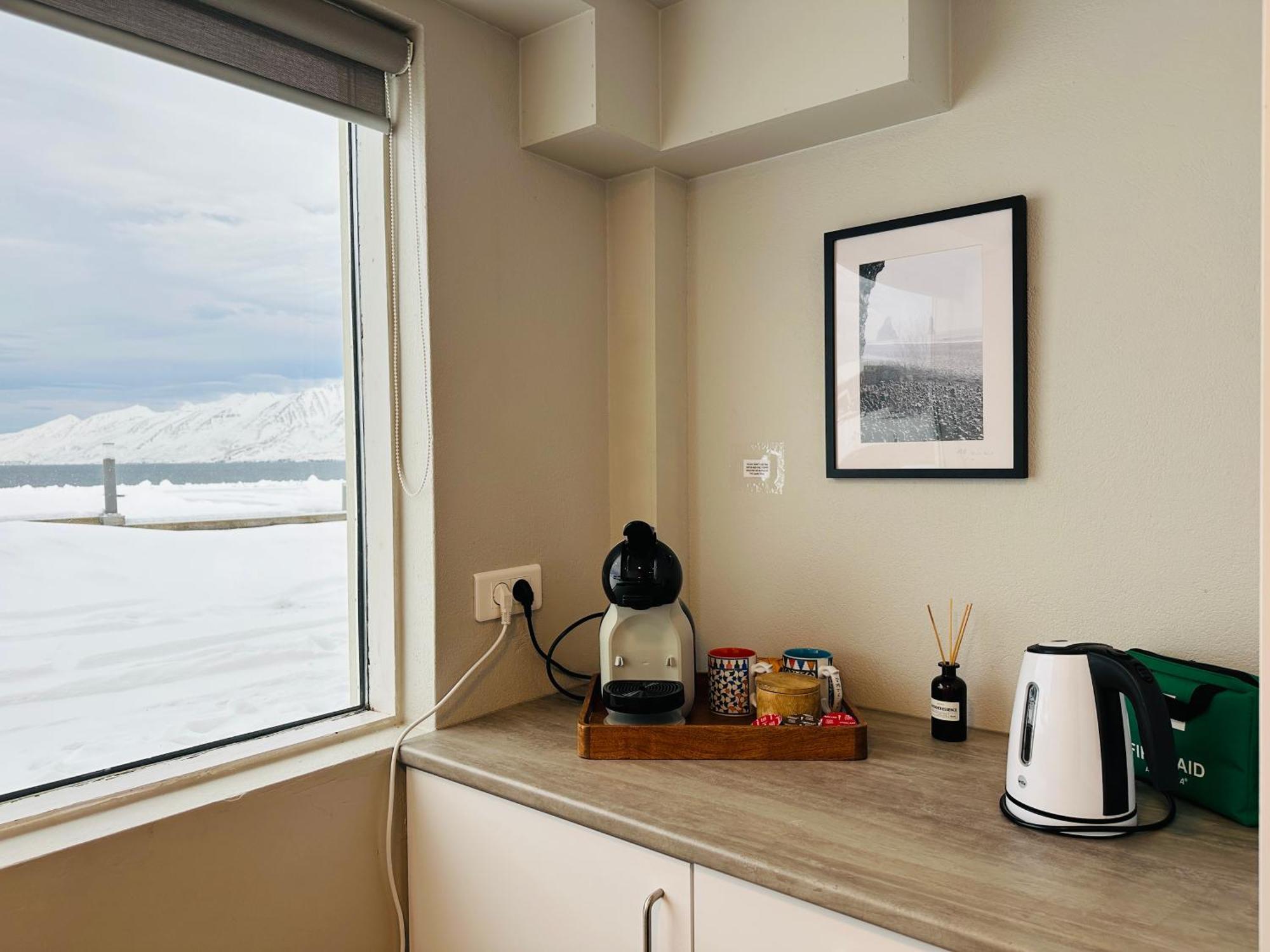 Отель Waterfront Fjord House Arskogssandur Номер фото